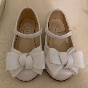 Flower girl dress shoes